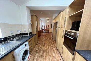 6 bed house, Osborne Avenue, Jesmond, Newcastle, NE21JS - Image 2